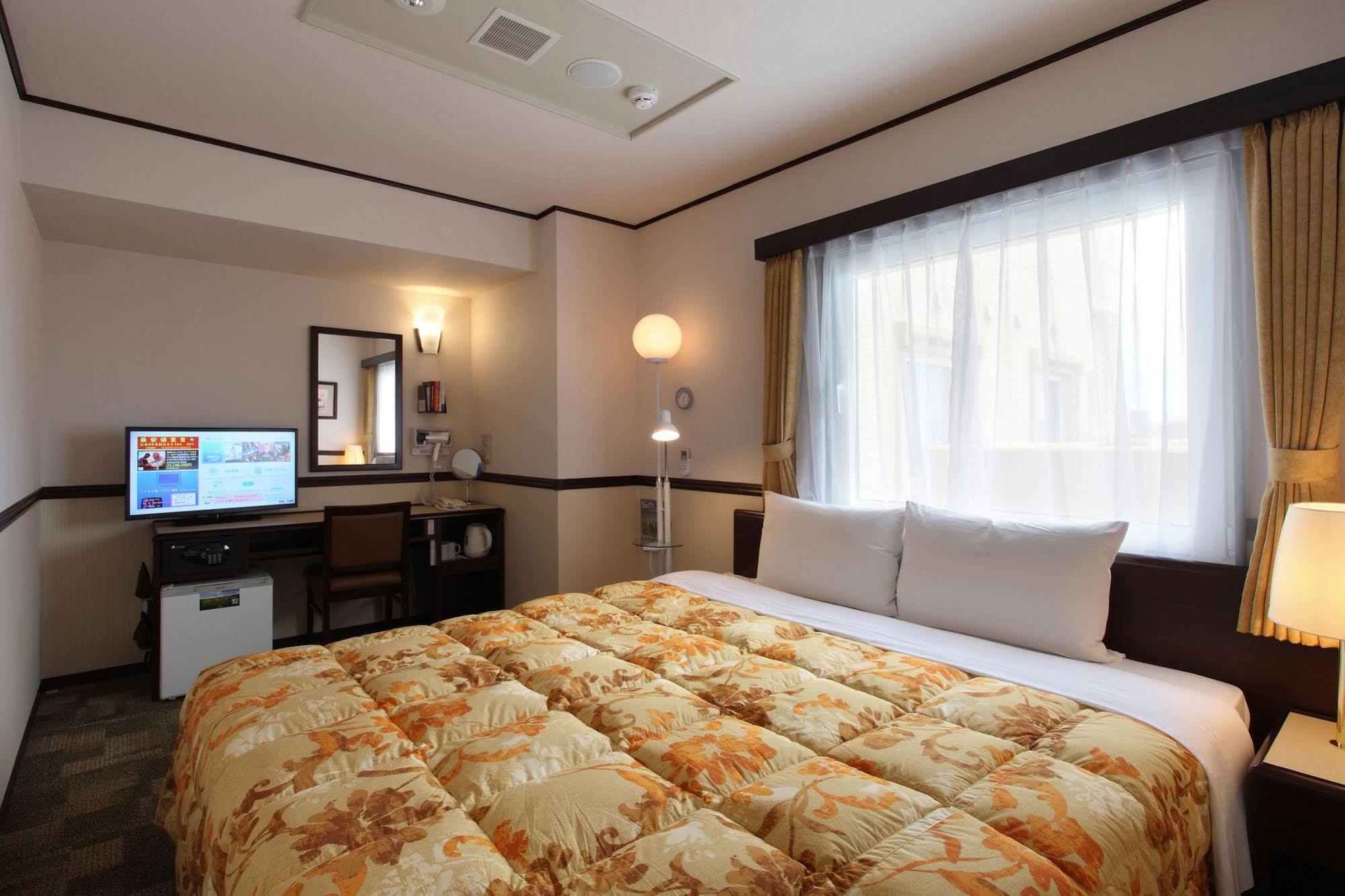 Toyoko Inn Aizuwakamatsu Ekimae Dış mekan fotoğraf